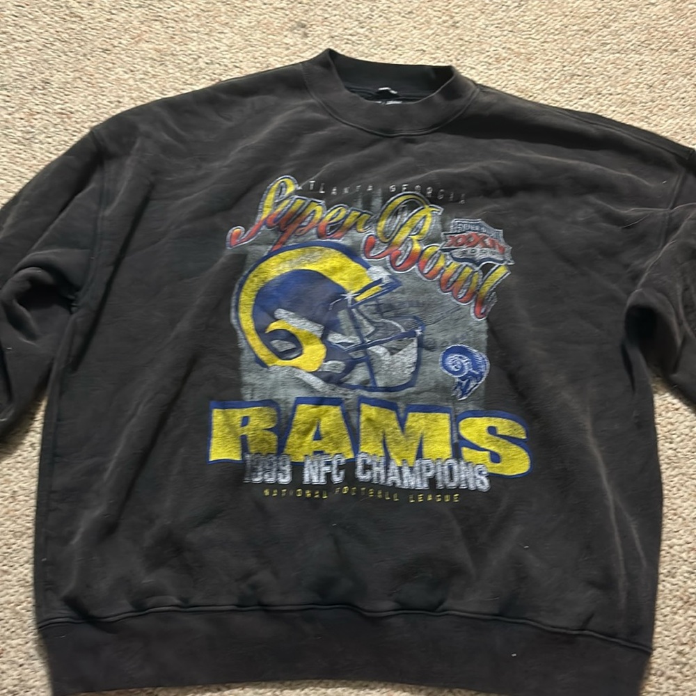 Abercrombie and fitch oversized La rams crewneck